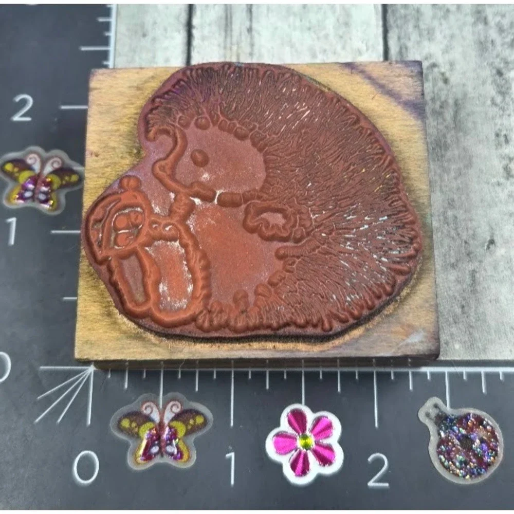 Penny Black Garden Gossip 1448E Hedgehog Ladybug Rubber Stamp Wood #M112